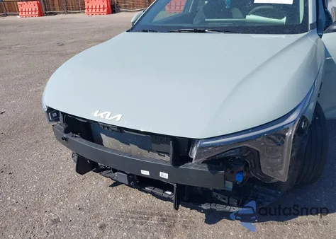 2025 Kia K4 Lxs from USA, damaged, VIN 3KPFT4DE7SE100444